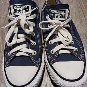 EUC unisex blue and white converse shoes